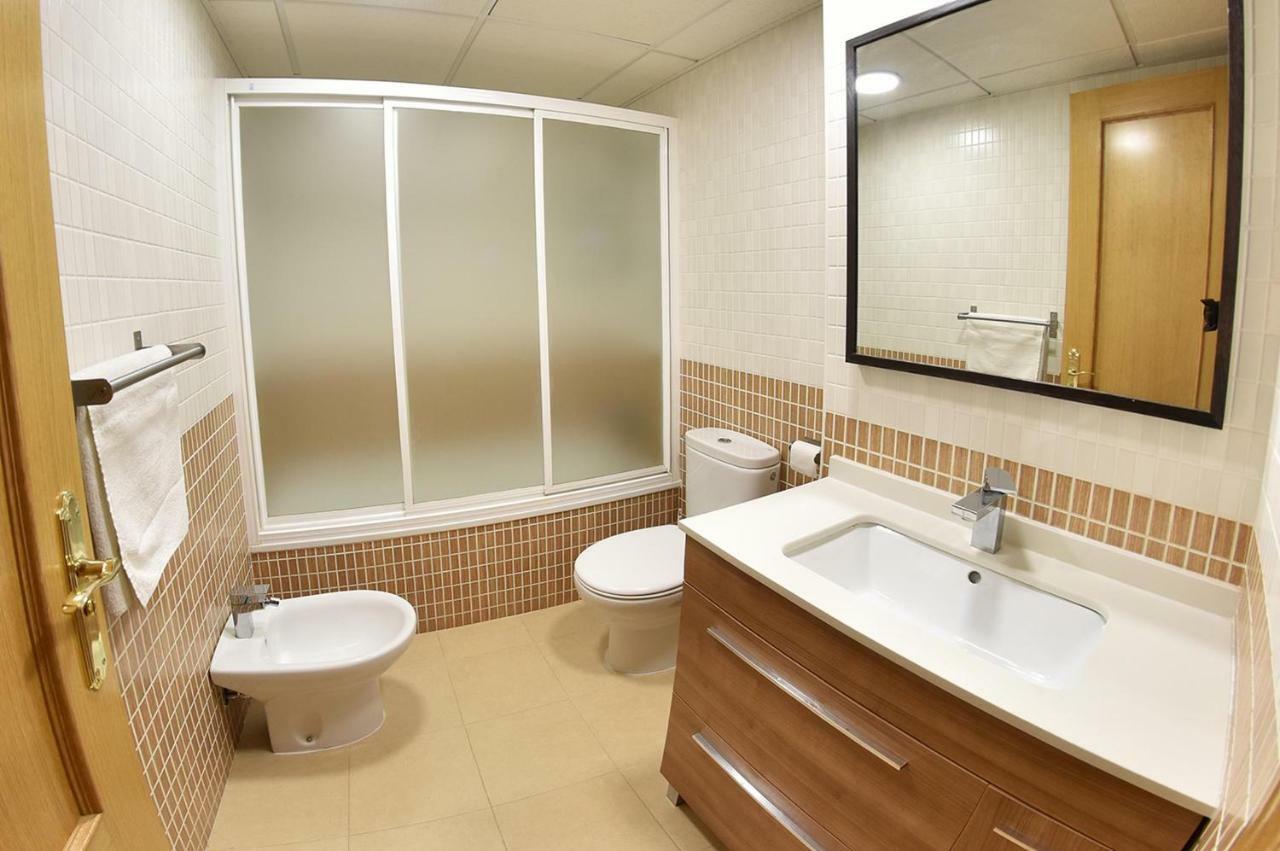 Apartamento Centrosol Con Parking ตอร์เรโมลิโนส ภายนอก รูปภาพ